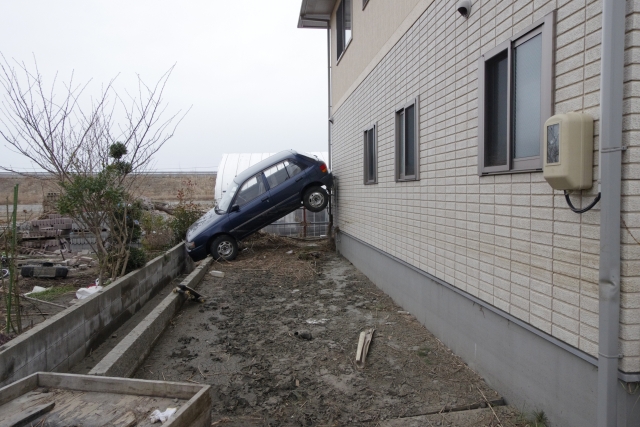 地震による自動車の損害に備える補償　★☆NEW